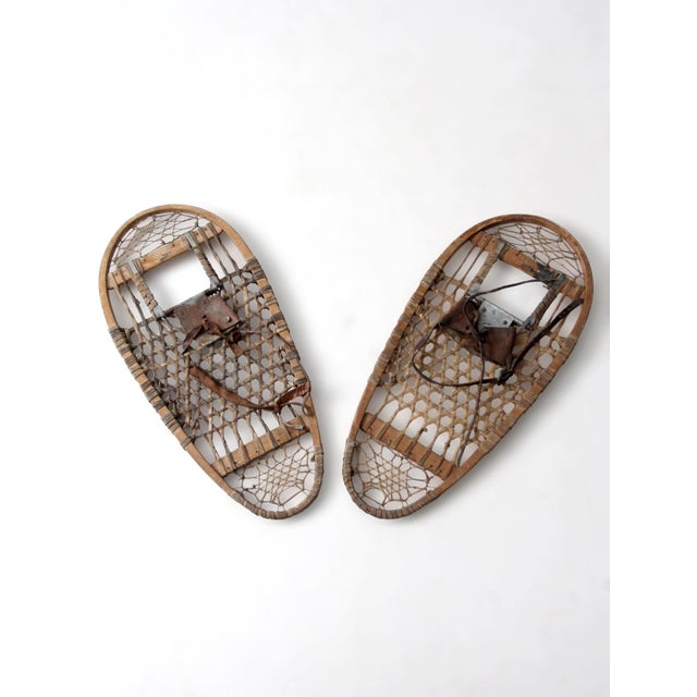 Vintage World War II Usa Military Snowshoes by the Groswold Ski Co. 1945 For Sale - Image 13 of 16