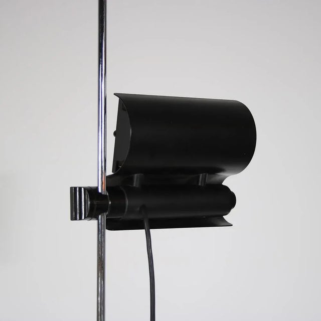 Metal Floor Lamp by Vico Magistretti for Oluce, Italy, 1980s For Sale - Image 7 of 11