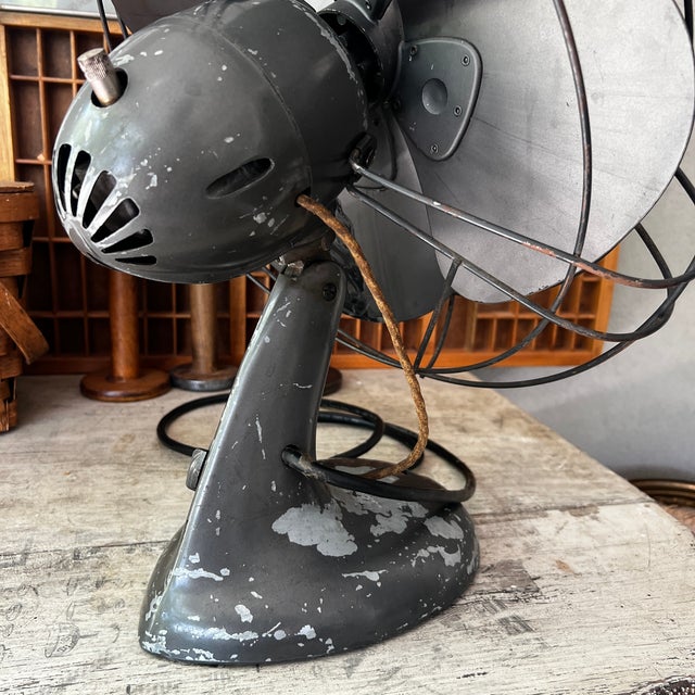 Vintage Westinghouse Oscillating Desk Fan Black Metal Industrial Style For Sale - Image 12 of 13