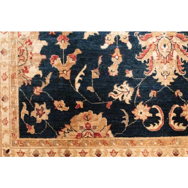Middle Eastern Rug in Wool For Sale - Image 6 of 11