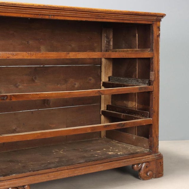 Baroque Walnut Canterano with Molded Drawers For Sale - Image 9 of 11