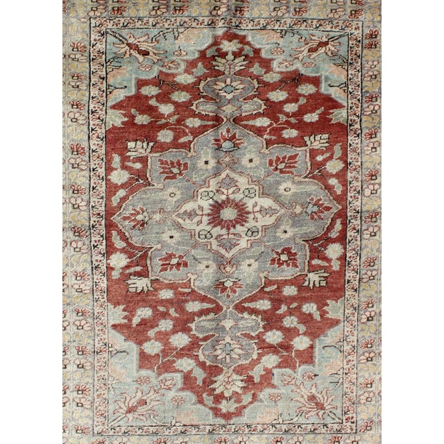Vintage Turkish Sivas Fine Rug in Red, Light Blue, Gray & Light Yellow Green For Sale - Image 4 of 7