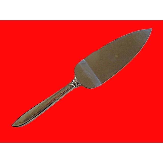 International Silver Rhythm Sterling Silver Pie Server 10 5/8" Serrated Blade For Sale - Image 4 of 4