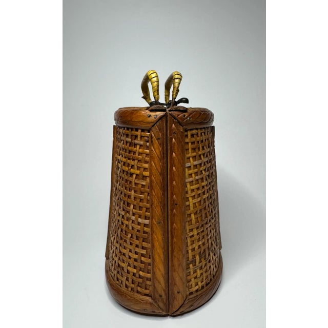 Late 20th Century Coastal Rattan Embossed Black Metal and Wood Basket For Sale - Image 5 of 12