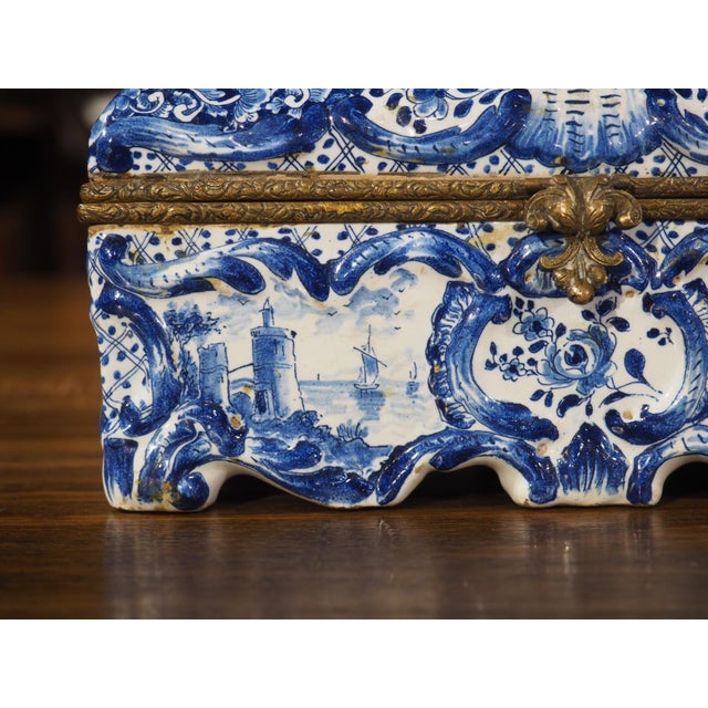 Hand Painted Blue and White Delft Table Box, Circa 1850 For Sale In Dallas - Image 6 of 17