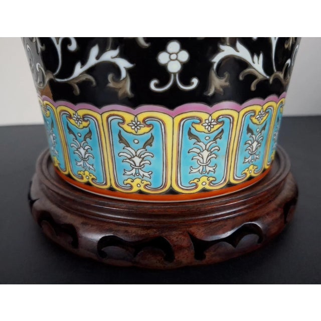 Early 20th Century Chinese Porcelain Floral Meiping For Sale - Image 5 of 9