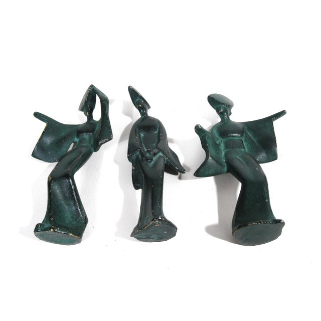 1950s Set of 3 Mid-Century Japanese Verdigris Awa Odori Geisha Dancer Figurines in Cast Iron For Sale - Image 5 of 8
