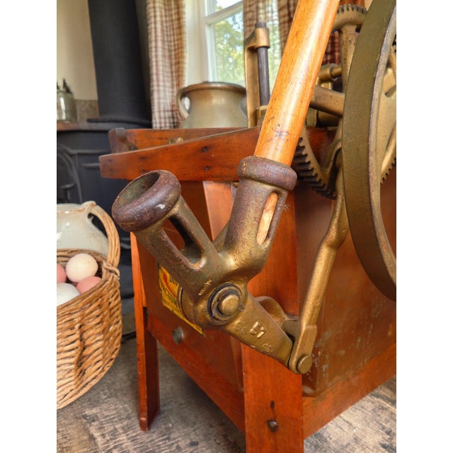 Early 1900's Antique Barlow & Selig 'Big 3' Copper Tub Vacuum Washing Machine For Sale - Image 4 of 11
