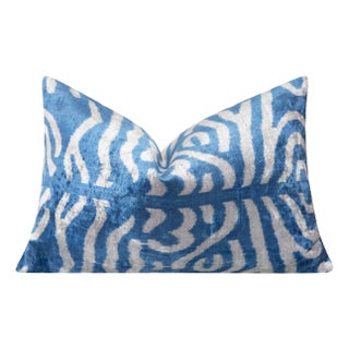 Handmade Silk Velvet Pillow 16x24, Down Feather Insert, Blue & White Tiger Print For Sale