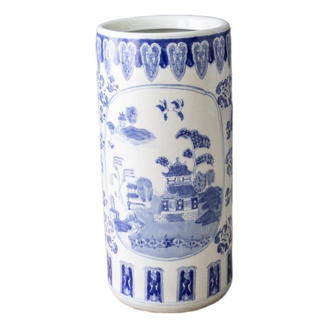 Blue Willow Chinoiserie Ceramic Umbrella Stand For Sale