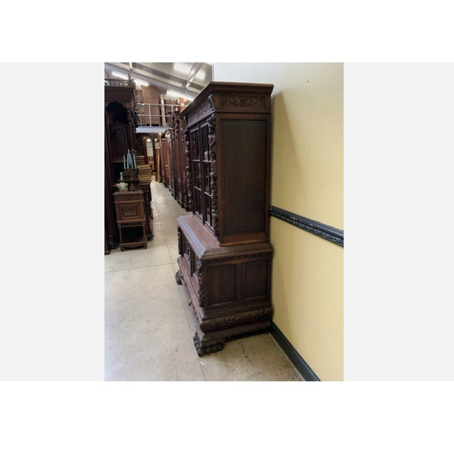 1930s Neo-Renaissance Display Bookcase, 1930 For Sale - Image 5 of 10