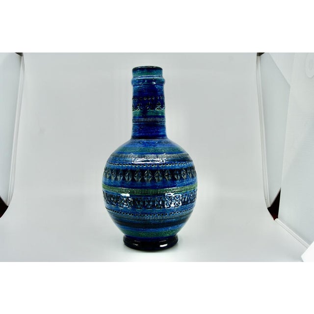 Large Rimini Blue Series Vase by Aldo Londi for Bitossi, 1960 For Sale - Image 4 of 9