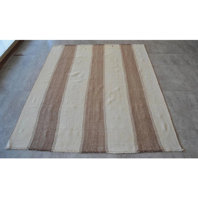 Mid-Century Modern 1970s Flat Weave Turkish Kilim Rug - 4'8" X 5'10" For Sale - Image 3 of 9
