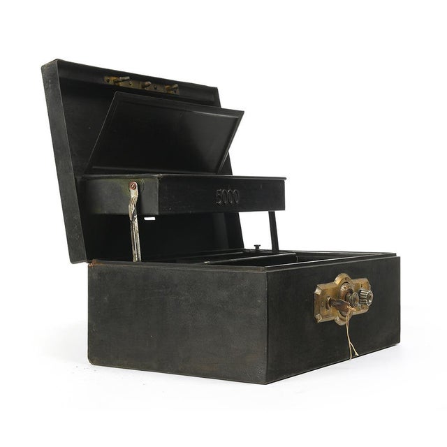 Portable Misono safe in reinforced metal. This piece is designed in the style of the selected designer and/or manufacturer