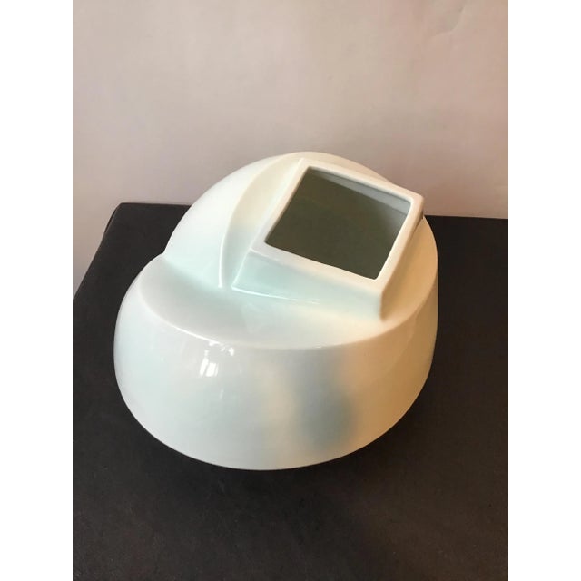 Spin Ceramics Diamond Top Vase For Sale - Image 4 of 9