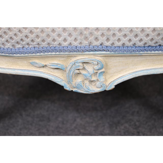 Blue French Louis XVI Style Creme & Blue Accent Paint Decorated Chaise Lounge For Sale - Image 8 of 14