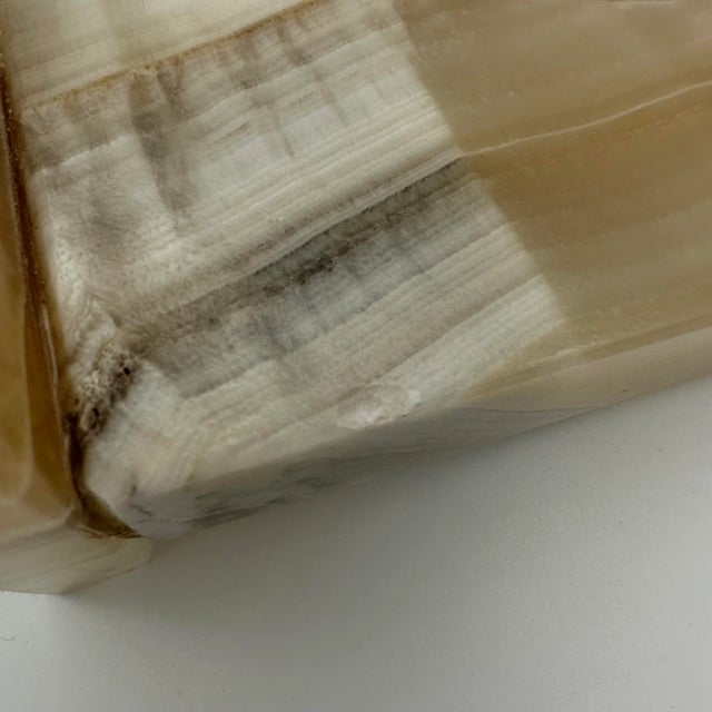 Beige 1970s Banded Calcite Carved Horse Head Bookend in Pink Uv Reactive Glow For Sale - Image 8 of 9