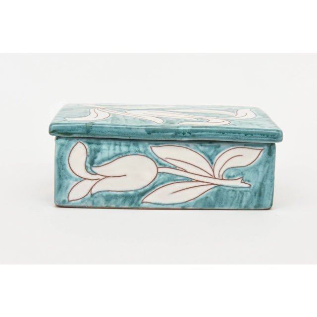 Raymor Pottery Vintage Raymor Ceramic Turquoise and White Flower Lidded Box Italian For Sale - Image 4 of 11