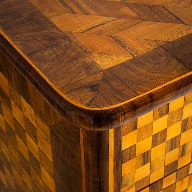 Early 19th Century Biedermeier Chest of Drawers With Checkerboard Veneer Pattern, Germany, Circa 1830 For Sale - Image 5 of 10
