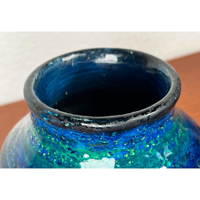 Mid-Century Modern Rimini Blu Pottery Vase by Aldo Londi for Bitossi, Italy, 1960s For Sale - Image 14 of 18