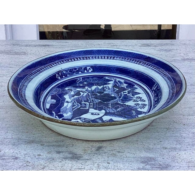 Antique Chinese Export Pottery Blue & White Willow Platter.