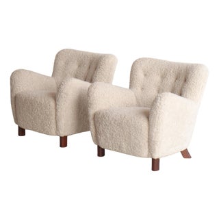 Scandinavian Modern Sheepskin Model FH-1669 Easy Chairs from Fritz Hansen, 1940s, Set of 2 For Sale