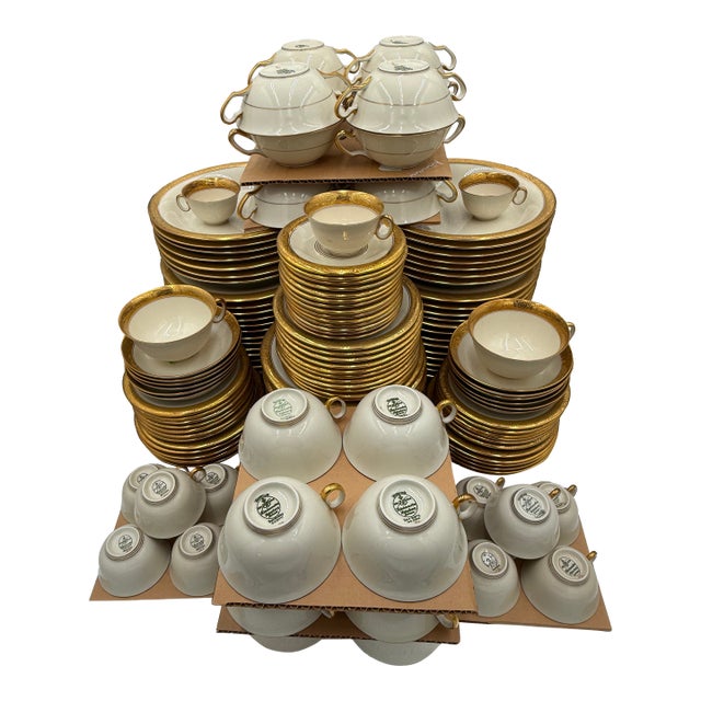 Early 1900s Hutschenreuther Porcelain China Margarete Germany Us Zone Dinnerware Set- 141 Pieces For Sale