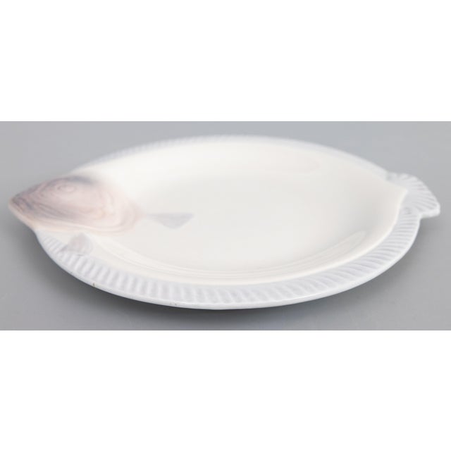 Art Deco Art Deco French Longwy Majolica Fish Plate, Circa 1930 For Sale - Image 3 of 6