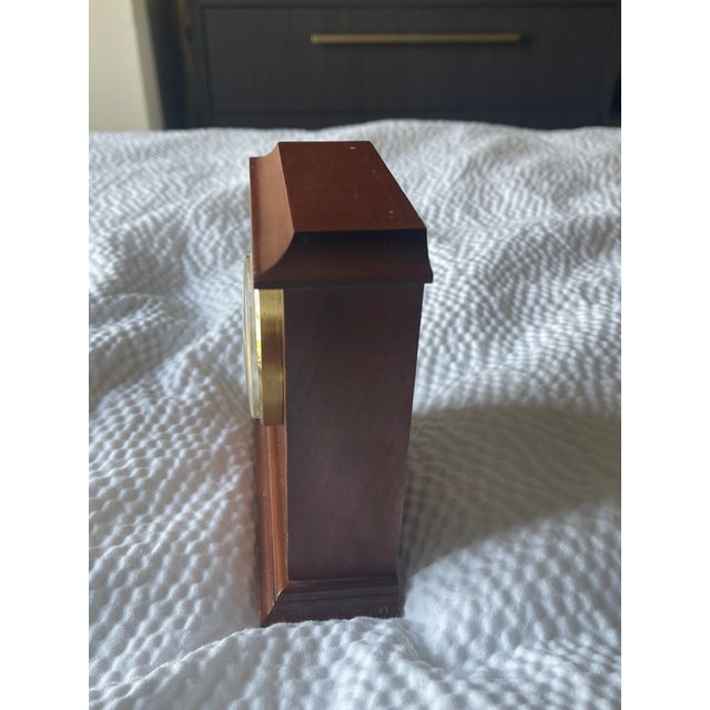 Vintage New Hampshire Company Cherry Wood Battery Desk Clock For Sale In Santa Fe - Image 6 of 7