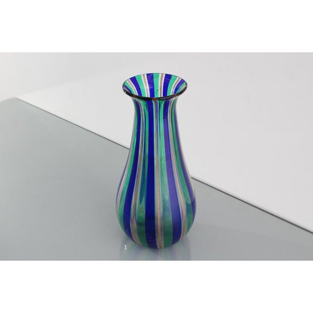 1960s Mid-Century Blown Murano Glass Vase in the style of Venini, Italy, 1960s For Sale - Image 5 of 12