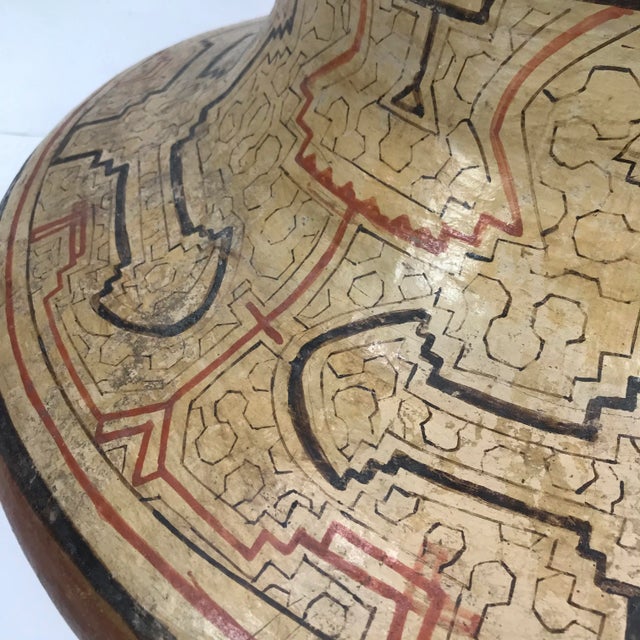 Early 20th Century Authentic Antique Shipibo Peruvian Pot For Sale In San Francisco - Image 6 of 10