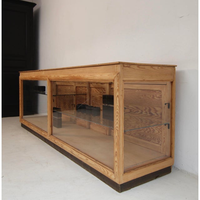 Large Mid-Century Shop Display Counter, 1930s For Sale - Image 10 of 18