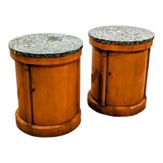 Mid 20th Century Pair of Neoclassic Baker Furniture Pedestal Tables Marble Tops For Sale