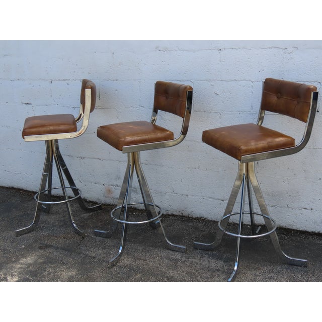 Mid-Century Modern Retro Mid Century Modern Swivel Vinyl and Chrome Barstools a Set of Three 6373 For Sale - Image 3 of 17