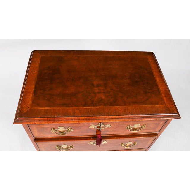 Vintage Bedside Tables in Burr Walnut, Set of 2 For Sale - Image 6 of 18