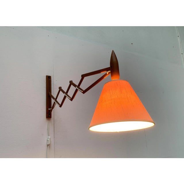 Le Klint Mid-Century Danish Teak Scissor Wall Lamp from Le Klint For Sale - Image 4 of 18