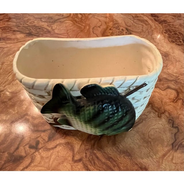Ceramic 1960s Napco Vintage Creel Fish and Fishing Basket Ceramic Planter, Japan For Sale - Image 7 of 12