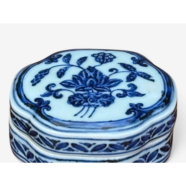Emperor Xuande Marked Diminutive Lidded Box, Blue and White Porcelain For Sale - Image 9 of 17