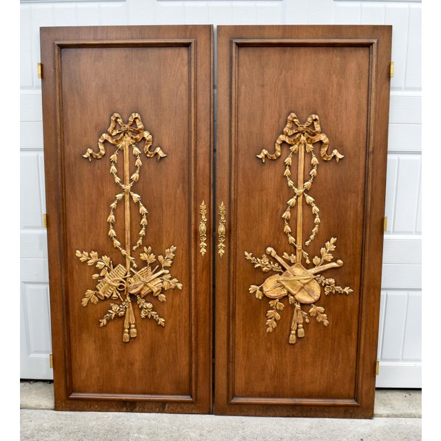 Vintage Hollywood Regency Carved Gilded Wood Doors Pair Louis XVI Neoclassical For Sale - Image 9 of 15