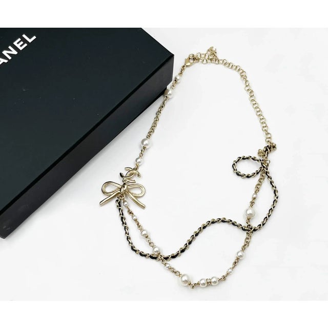 最終値下げcrystal ribbon chain necklace 2024の通販 by