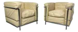 White Leather LC2 Club Chairs attributed to Le Corbusier for Cassina, 1970s, Set of 2