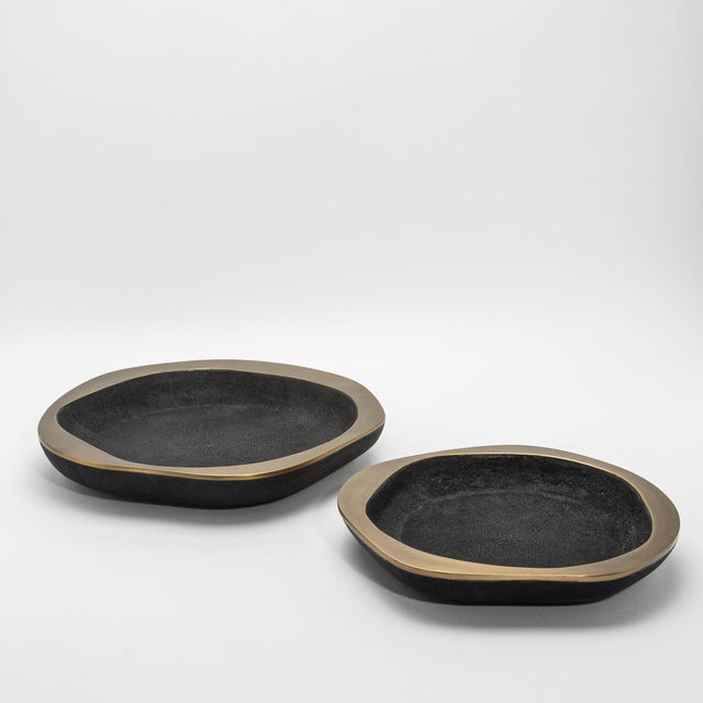 Bowl in Black Shagreen With Bronze Patina Brass Details by R&y Augousti For Sale - Image 10 of 11