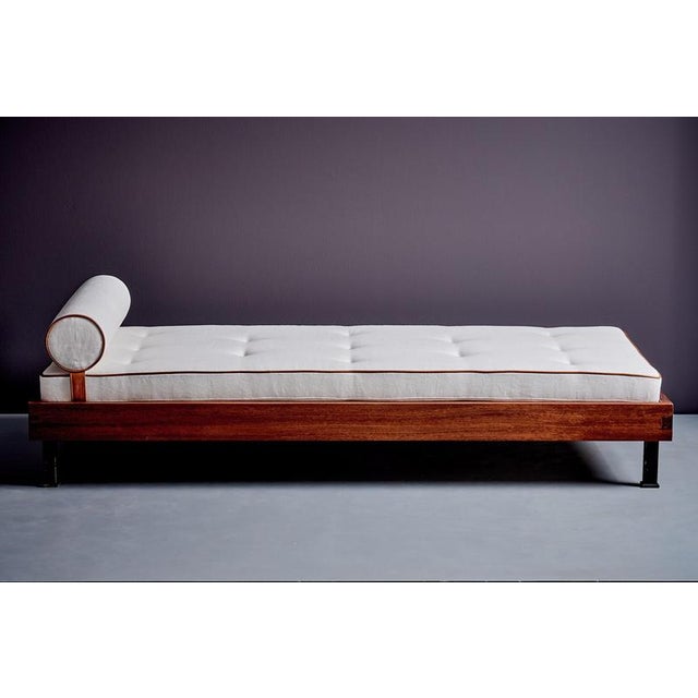 Daybed with Mahogany Frame in the style of Charlotte Perriand, France, 1950s For Sale - Image 8 of 18