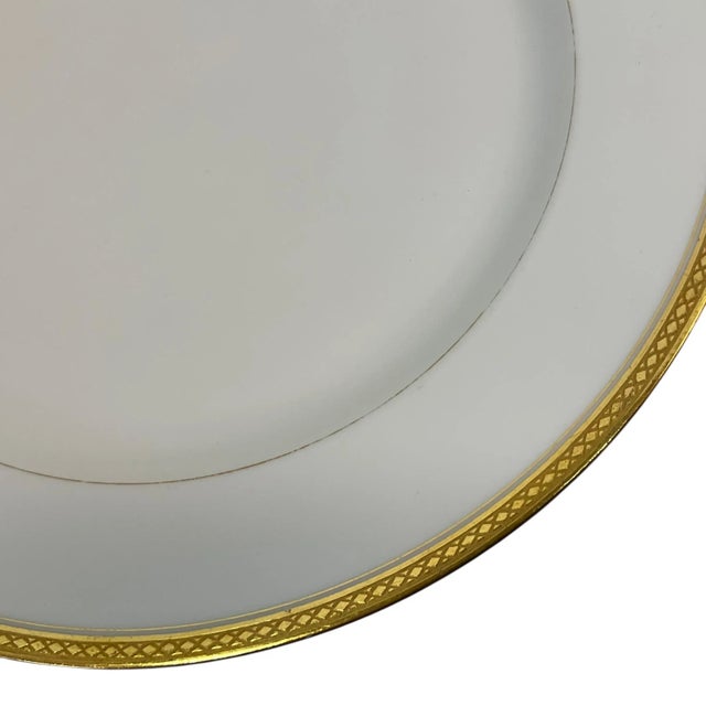 Early 20th Century Haviland & Co Limoges Antique White China Dinner Plates Gold Trim- Set of 7 For Sale - Image 5 of 11