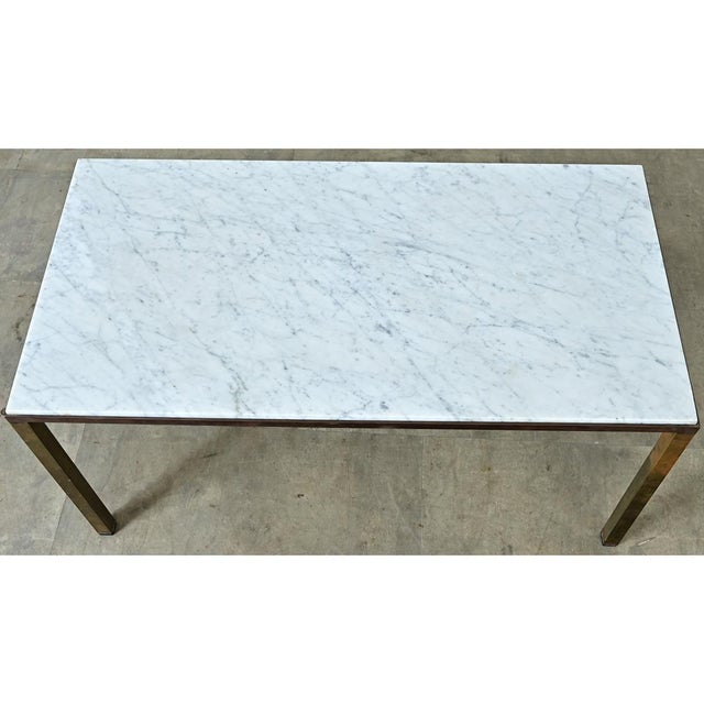 French Early 20th Century White Marble & Brass Coffee Table For Sale In Baton Rouge - Image 6 of 12