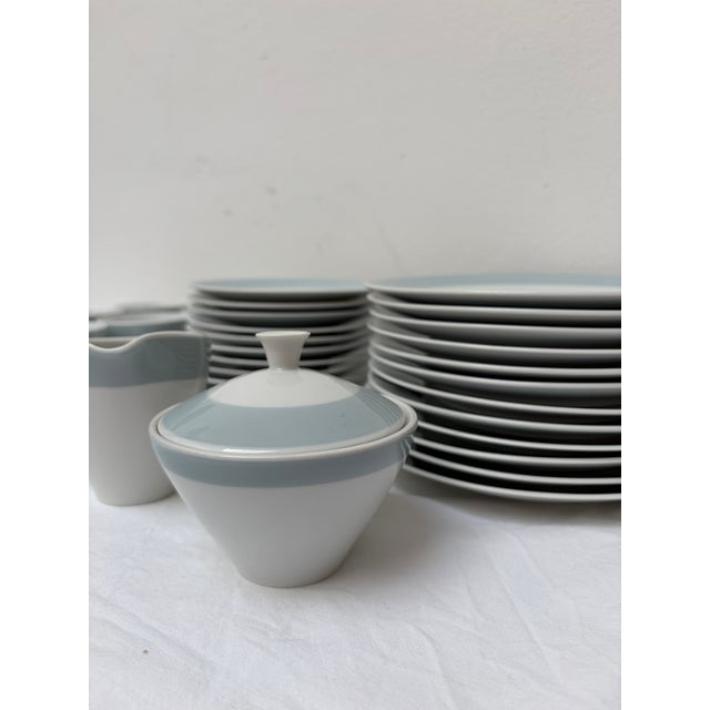 Ceramic Mid-Century Model Secunda Grey Coffee Service Shape 2000 by Raymond Loewy for Rosenthal Studio Line, Set of 34 For Sale - Image 7 of 10