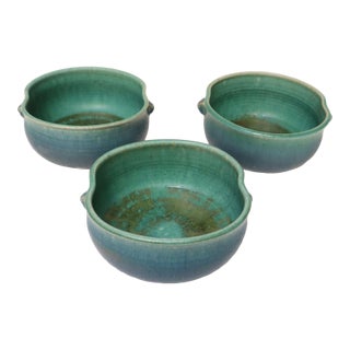 Set of Three Vintage Matte Teal Glaze Studio Ceramic Bowls by Deanna Nichols For Sale