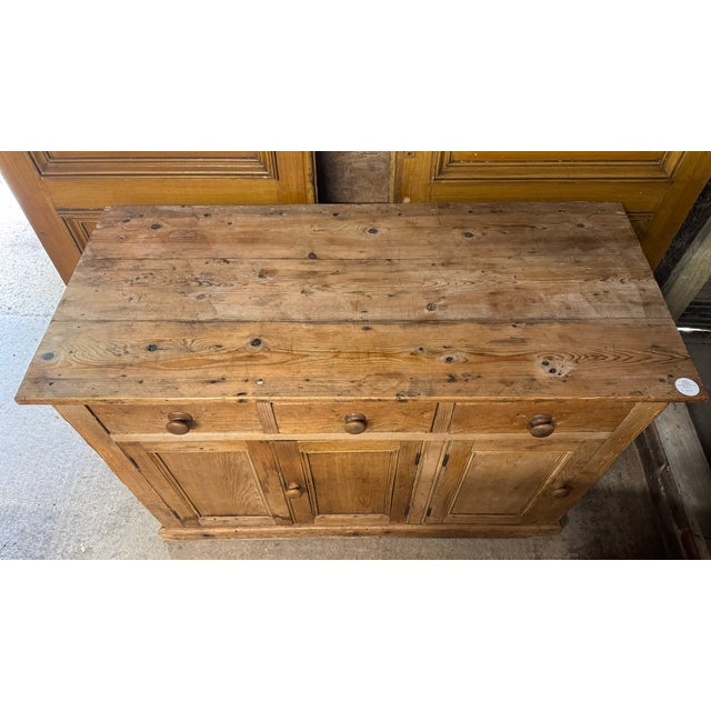 Antique Cabinet in Pine, 1860 For Sale - Image 3 of 12