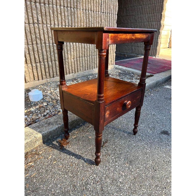 Antique 19th Century American Federal Style Walnut @ Tier Bed Side Table. For Sale - Image 4 of 11