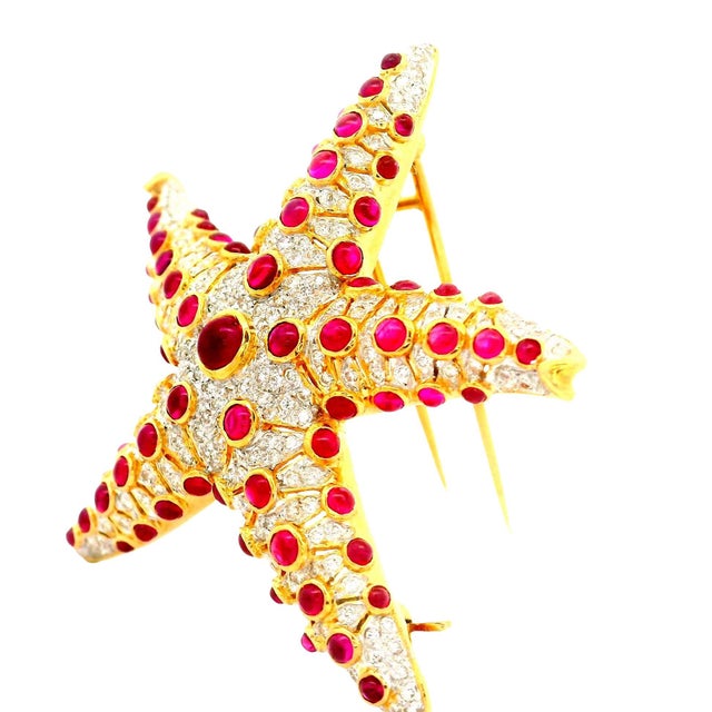 Early 21st Century Ruby Diamond 18k Yellow Gold Starfish Brooch For Sale - Image 5 of 6